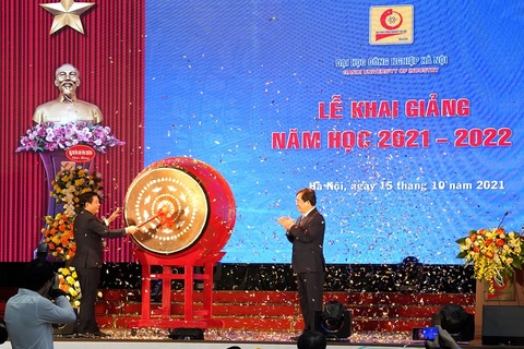 Bộ trưởng Nạp Tiền 188bet
 Nguyễn Hồng Diên dự Lễ Khai giảng trường Đại học Công nghiệp Hà Nội