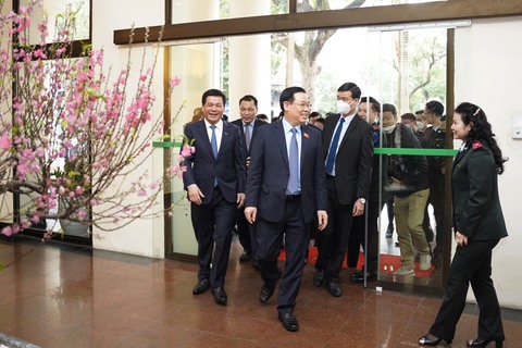 Chủ tịch Quốc hội Vương Đình Huệ thăm và làm việc tại Nạp Tiền 188bet
 nhân dịp Xuân mới Nhâm Dần 2022