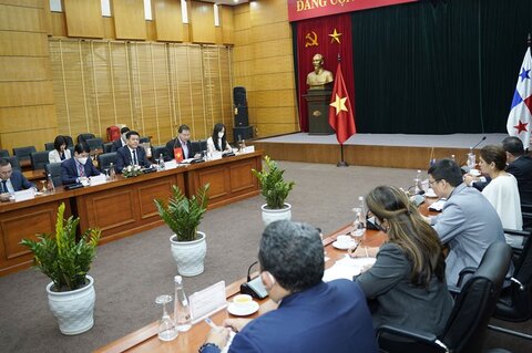 Bộ trưởng Nạp Tiền 188bet
 Việt Nam Nguyễn Hồng Diên làm việc với Bộ trưởng Bộ Ngoại giao Panama Erika Mouynes