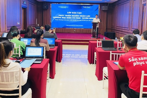 Giải bài toán phát triển nhân lực thương mại điện tử trên địa bàn tỉnh Tuyên Quang